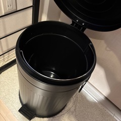 新品未使用 ゴミ箱の画像