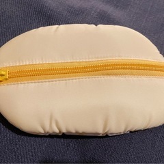 美品 一番くじ サンリオ カナヘイ コラボ ポーチの画像