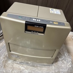 美品　コロナ石油ファンヒーター