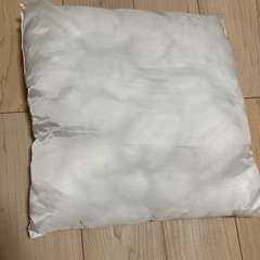 ニトリ クッション  45cm×45cmの画像