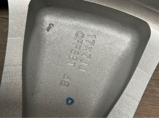 スバル純正　アルミホイール　未使用品　17インチ　４本セット