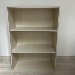 収納　家具　白の画像