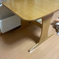 食卓テーブル　　月末処分
