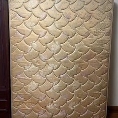 ダブルベッドの画像