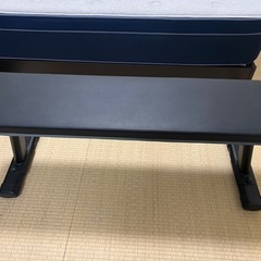 フラットベンチ
