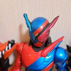 仮面ライダービルド・ソフビ人形セットの画像