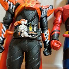 仮面ライダービルド・ソフビ人形セットの画像