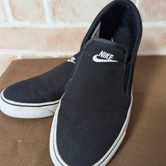 NIKE ブラック スリッポン