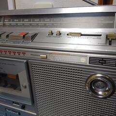 希少！バブル期　ラジカセ　ナショナルRX-5300　メンテナンス済み　TPS頭出し正常　カセットワウフラッター良好　録音良好　ラジオAM FM受信良好　FMランプ点灯　各ボリューム良好　流石4スピーカー搭載ナショナルサウンドで低音から高音域まで対応の画像