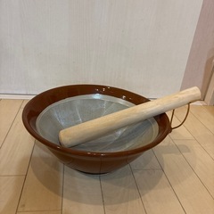 すり鉢(31cm)の大鉢
とすりこぎのセット