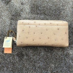 ベージュ オーストリッチ　長財布