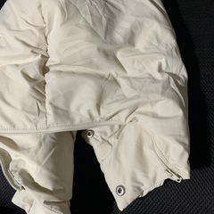 GU パデットダウンジャケットのフードのみ　ナチュラル！！新品未使用の画像