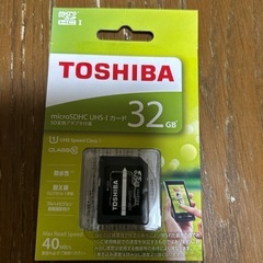 パソコン　携帯　タブレット用　マイクロSD 東芝