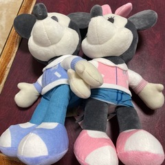 ミッキー&ミニーのぬいぐるみ