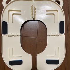 子供用折りたたみ携帯補助便座の画像