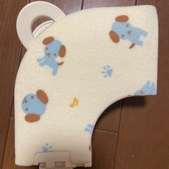 子供用折りたたみ携帯補助便座の画像