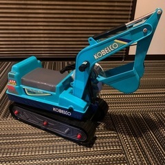 乗用ショベル コベルコ建機SK200 おもちゃの画像
