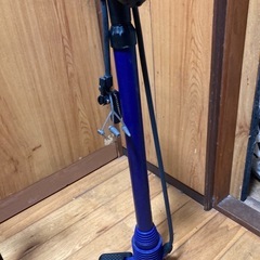 自転車の空気入れ