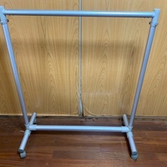 キャスター付ハンガーラック②