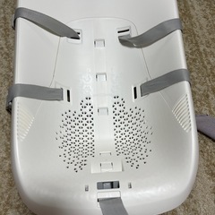 STOKKE バウンサー【洗濯・除菌してお渡しします】の画像