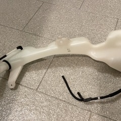 7/5限定【中古】コペンDBA-LA400K ウォッシャータンクの画像