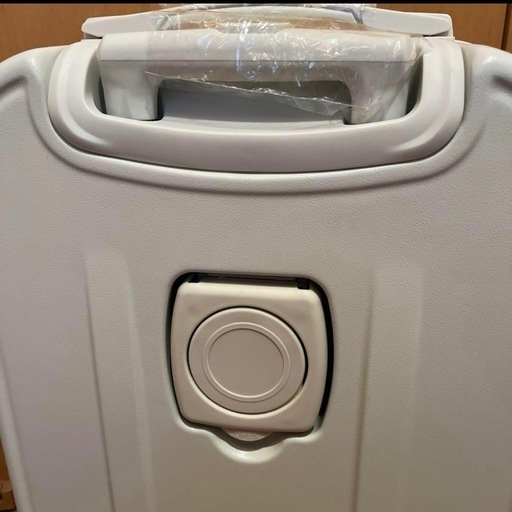 新品　スーツケース 機内持ち込み ホワイト キャリーケース