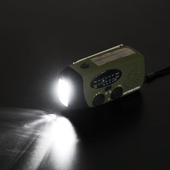 LEDライト モバイルバッテリー ラジオ 手回し ソーラーパネル 防災グッズ 懐中電灯　の画像