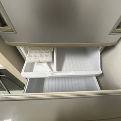シャープ冷蔵庫　2008年
の画像