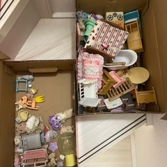 ⭐️お話中⭐️シルバニアファミリー　家　　車　船　などの画像