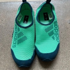 adidas  キッズ　メッシュシューズ