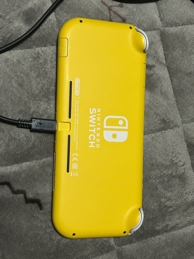 Nintendo Switch Lite イエロー【備品完備・初期化済】