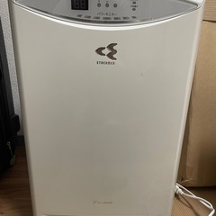 加湿空気清浄機(ダイキンTCK70R-W)の画像