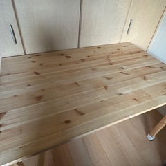 IKEA ダイニングテーブルの画像
