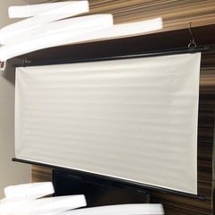 プロジェクター&スクリーンセット！ほぼ新品！限定価格！ の画像