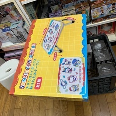 カラフルトイボックス・折りたたみテーブルの画像