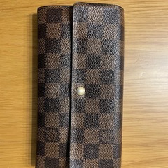 VUITTON 長財布