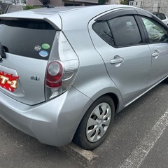 　アクア　(丸2年車検付き)週末値下げの画像