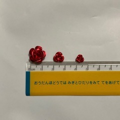 パーツ　ビーズ　手芸　ハンドメイド　バラ　薔薇の画像