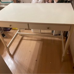 エレガント風　オシャレなデスクやドレッサーにも変身