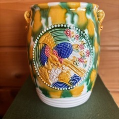 Ｄ　龍と鳳凰の絵柄の器　唐三彩　台湾製　陶器　花入れ　ペン立ての画像