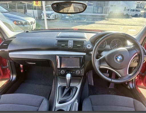 BMW116 UA16 2009年式　赤色