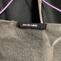 【断捨離】レディース🌸pas de calais😳珍しい背中の🕳️穴🕳️が特徴的🧡なカーディガンの画像