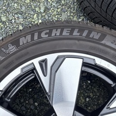 ミシュランタイヤ 225/55 R 18 ホイールセットオールシーズンタイヤの画像