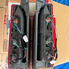 ハイエース200系　テールランプの画像