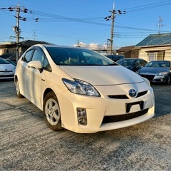 トヨタ プリウスs ハイブリッド車