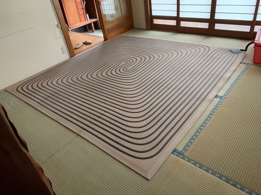 床暖ストーブ　暖房器具　ヒーター
