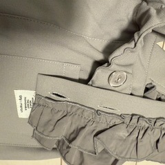 新品 フリルサロペット ハートポシェットの画像