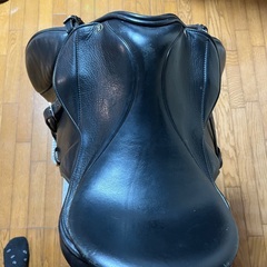 ⭐️エアーバッグ付けます。乗馬鞍　100鞍程度の使用です⭐️の画像