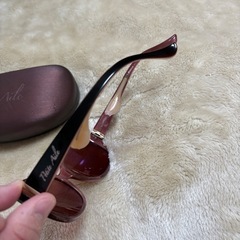 IZONEのドライバーズサングラス