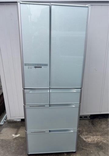 近隣配達無料　HITACHI 冷蔵庫 R-C5700(XS)型 565L